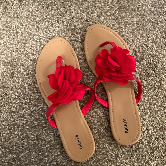 Ricki’s women’s flower sandals - Picture 2 of 4